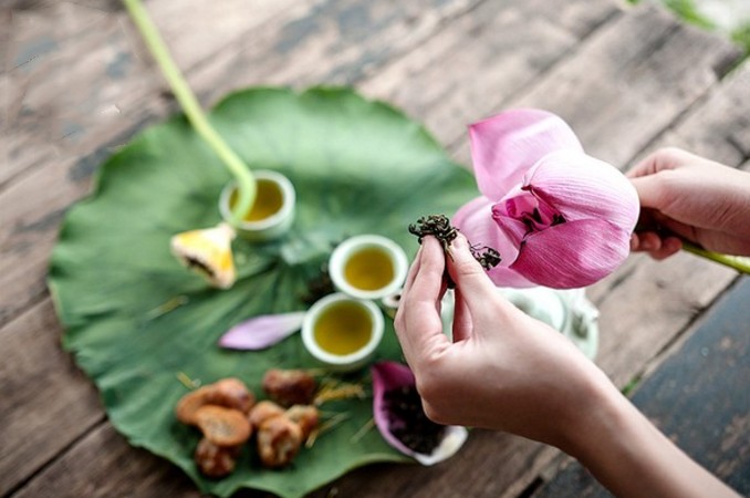 Cách pha trà ướp sen – Trà sen Tây Hồ Minh Cường